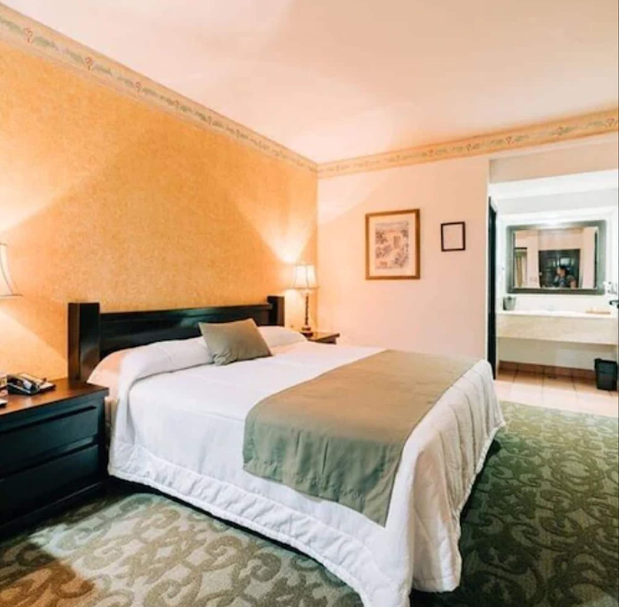 Hotel Suites El Paseo Ciudad Juárez Exterior foto